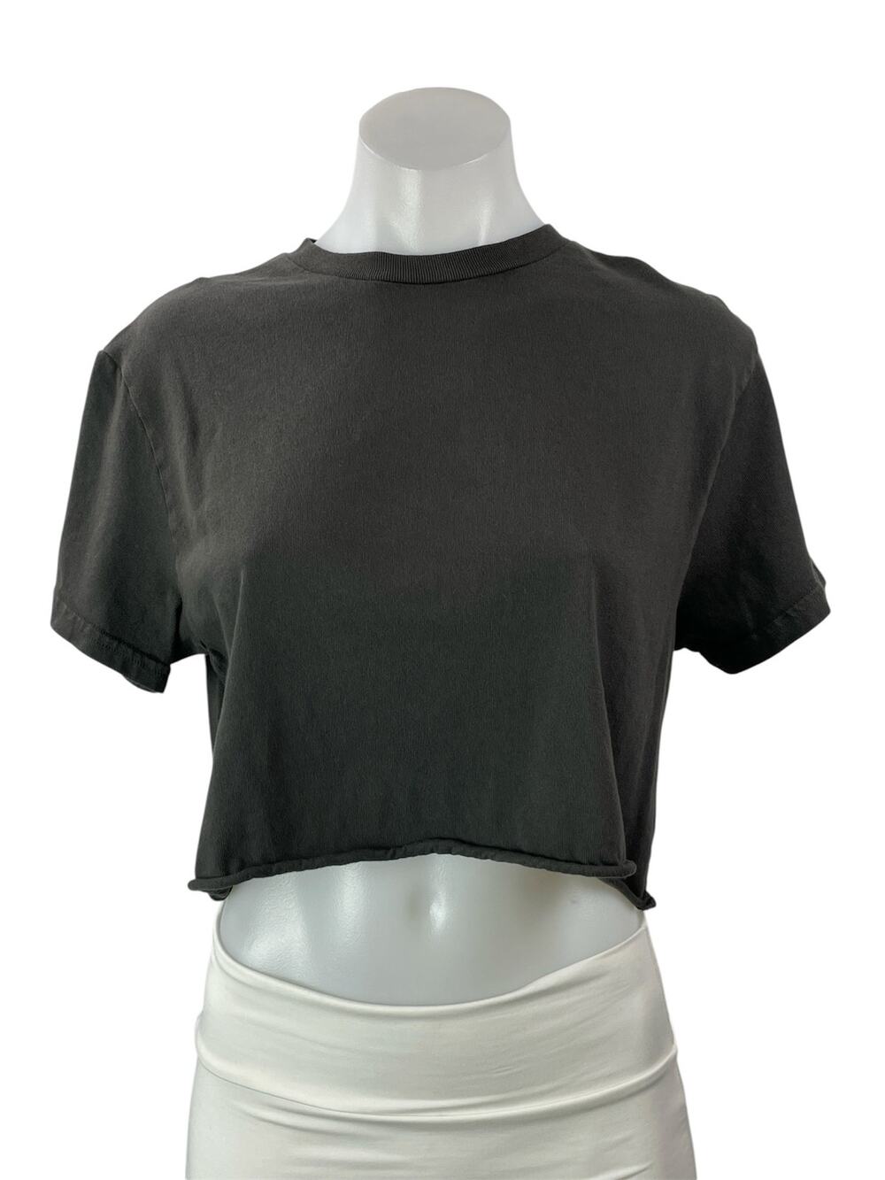 perfectwhitetee Women's Black Short Sleeves Casual Crop Tee T-shirt Top Size OS